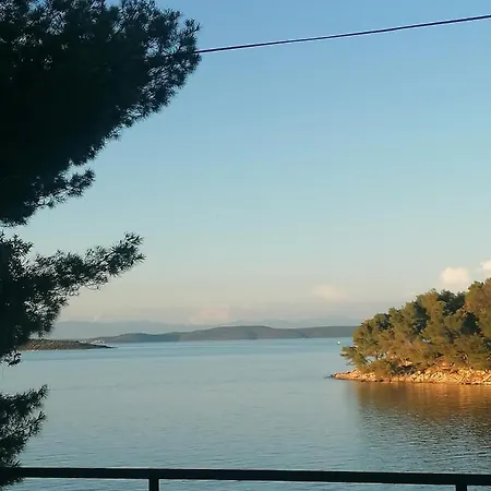 Bella 1 Sali