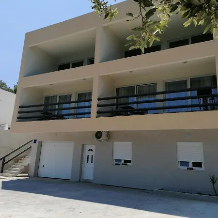 Bella 1 Apartment