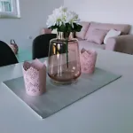 Bella 1 * Sali